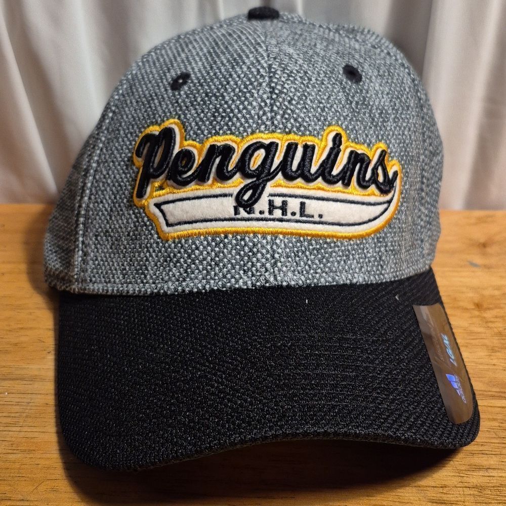 Adidas Pittsburgh Penguins L/XL Stretchfit Hat - New